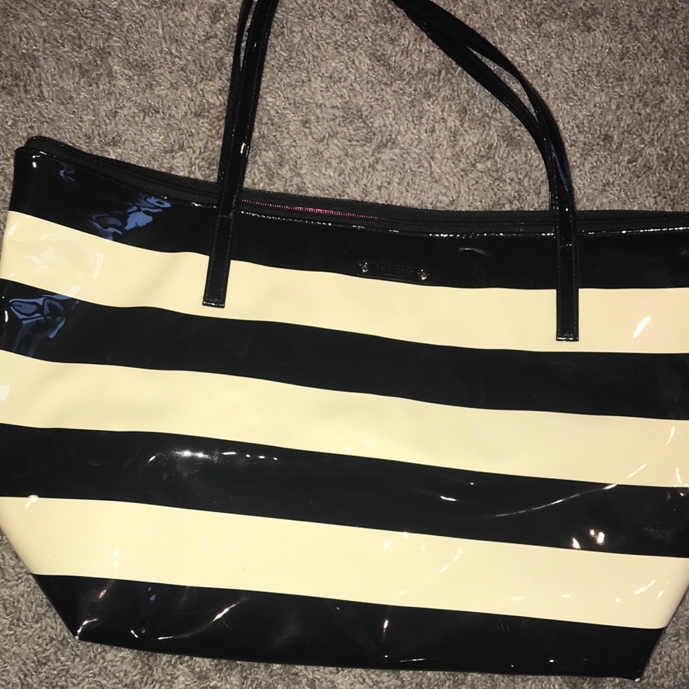AUTHENTIC kate spade tote!!